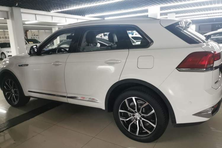 Used Zotye Domy X7 2017 2.0T DCT Ultimate Edition Left Side
