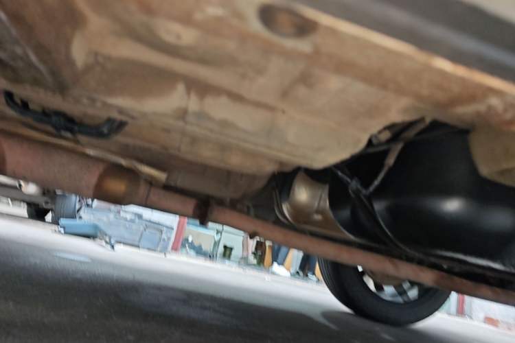 Used Zotye Domy X7 2017 2.0T DCT Ultimate Edition Left Side Sill