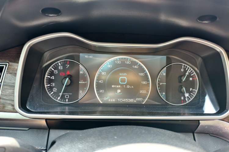 Used Zotye Domy X7 2017 Upgraded Edition 1.8T DCT Huashan Model Odometer Close Up