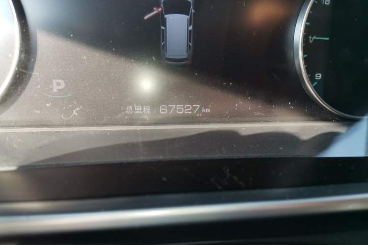 Used Zotye Domy X7 2017 Upgraded Edition 2.0T DCT Huangshan Model 7 Seats Odometer Close Up