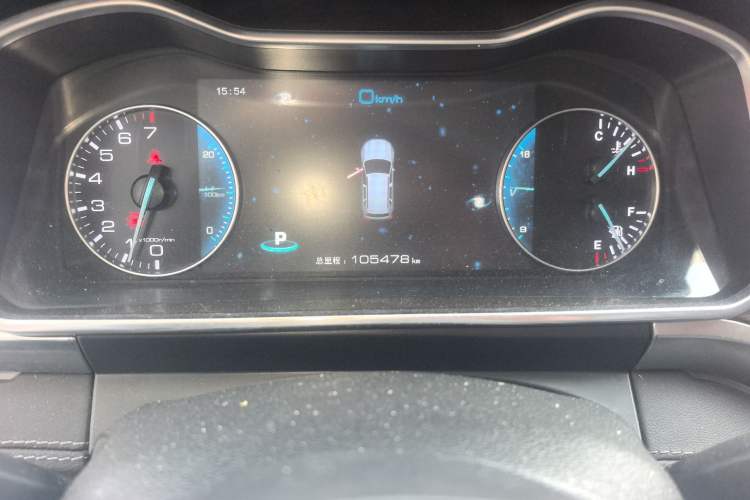 Used Zotye Domy X7 2017 1.8T DCT Prestige Model Odometer Close Up
