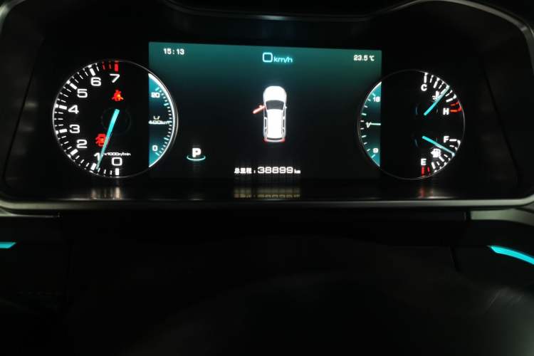 Used Zotye Domy X7 2017 2.0T DCT Ultimate Edition Odometer Close Up
