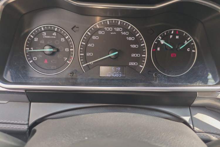 Used Zotye Domy X7 2017 1.8T DCT Luxury Model Odometer Close Up