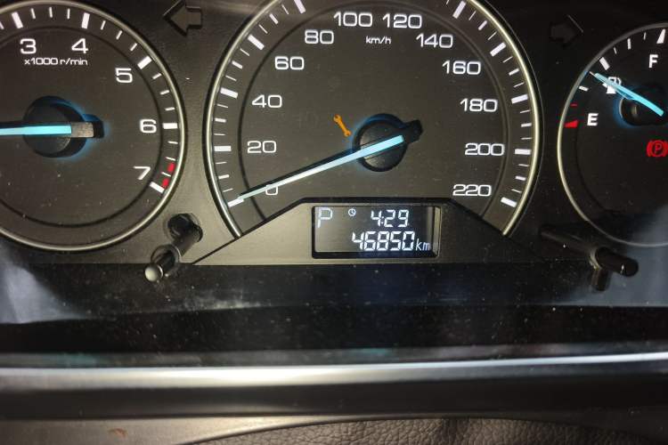 Used Zotye Domy X7 2017 1.8T DCT Prestige Model Odometer Close Up