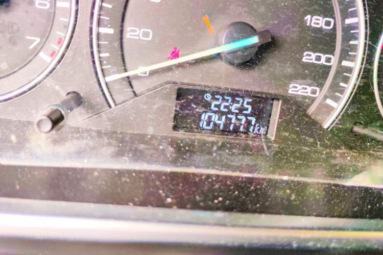 Used Zotye Domy X7 2017 1.5T Manual Elite Version Odometer Close Up