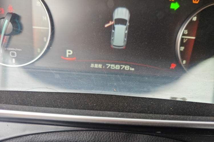 Used Zotye Domy X7 2017 1.8T DCT Prestige Model Odometer Close Up