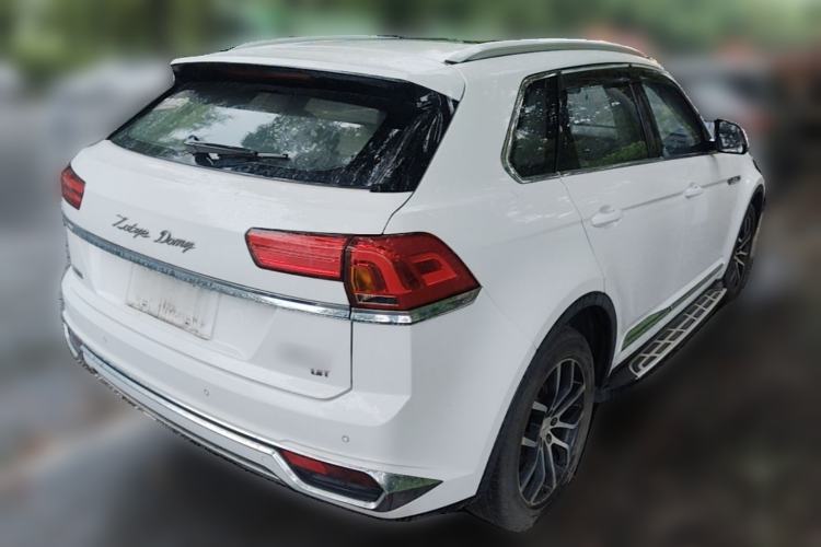 Used Zotye Domy X7 2017 Upgraded Edition 1.8T DCT Huashan Model Rear Right 45 Deg