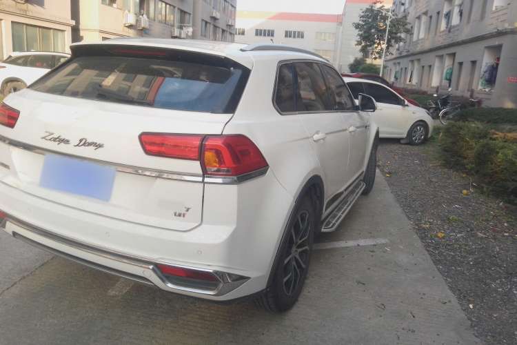 Used Zotye Domy X7 2017 1.8T DCT Prestige Model Rear Right 45 Deg