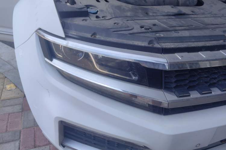 Used Zotye Domy X7 2017 1.8T Manual Luxury Model Right Front Headlight