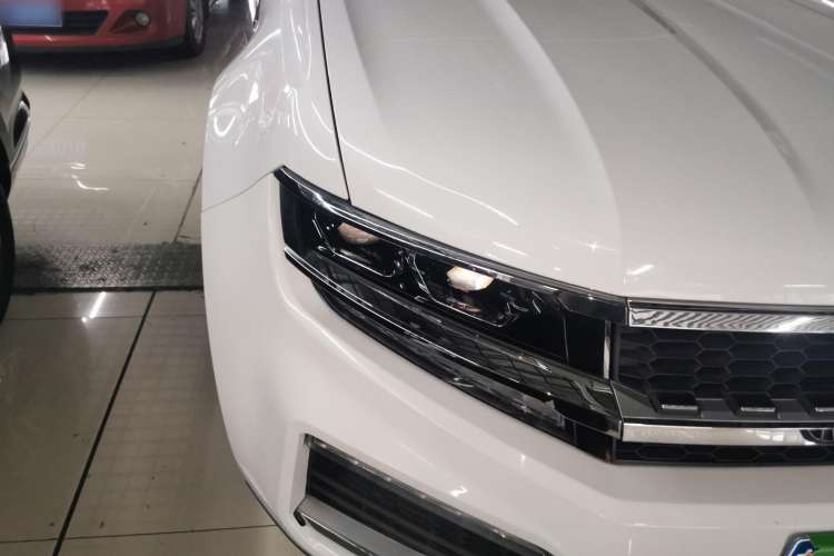 Used Zotye Domy X7 2017 2.0T DCT Ultimate Edition Right Front Headlight