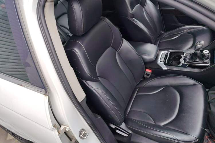 Used Zotye Domy X7 2017 1.8T Manual Luxury Model Right Front Seat