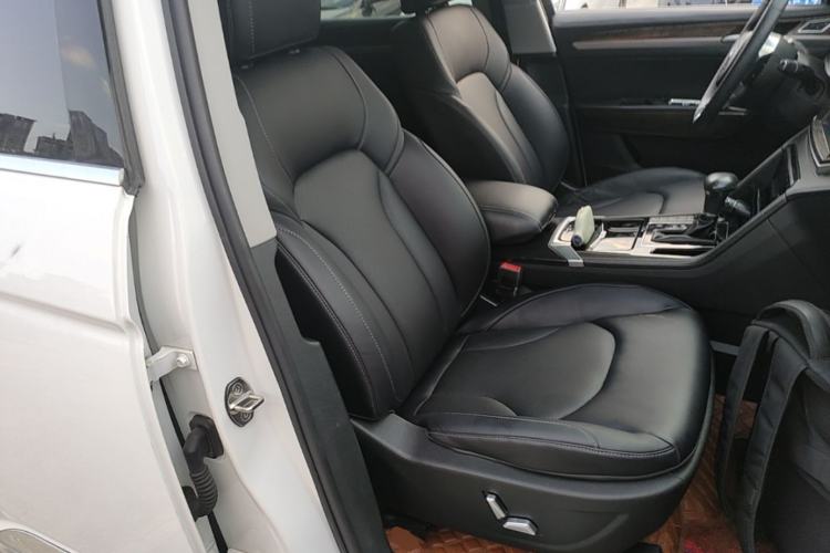 Used Zotye Domy X7 2017 1.8T DCT Supreme Model Right Front Seat