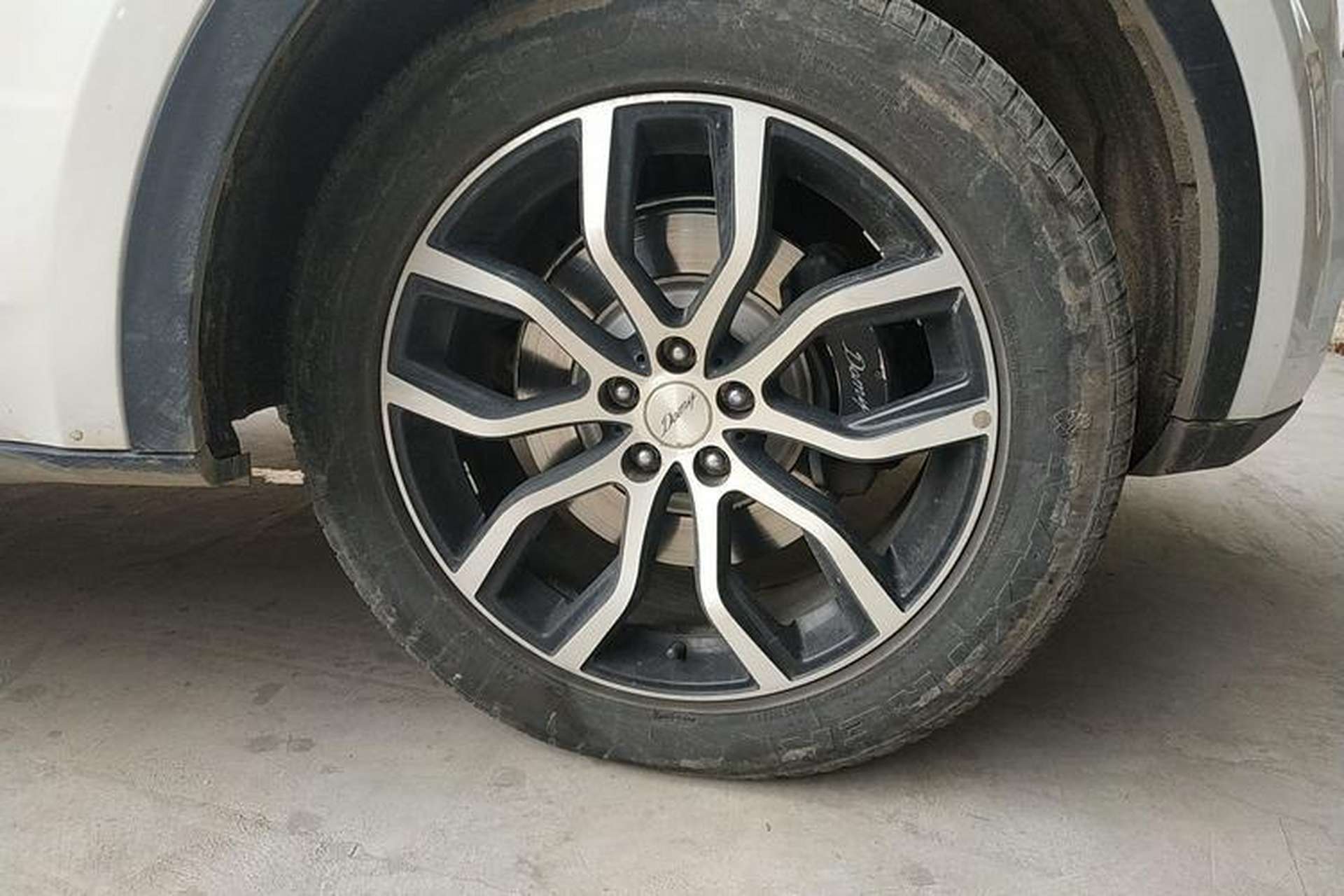 Used Zotye Domy X7 2017 Upgraded Edition 1.8T DCT Huashan Model Right Front Wheel Hub