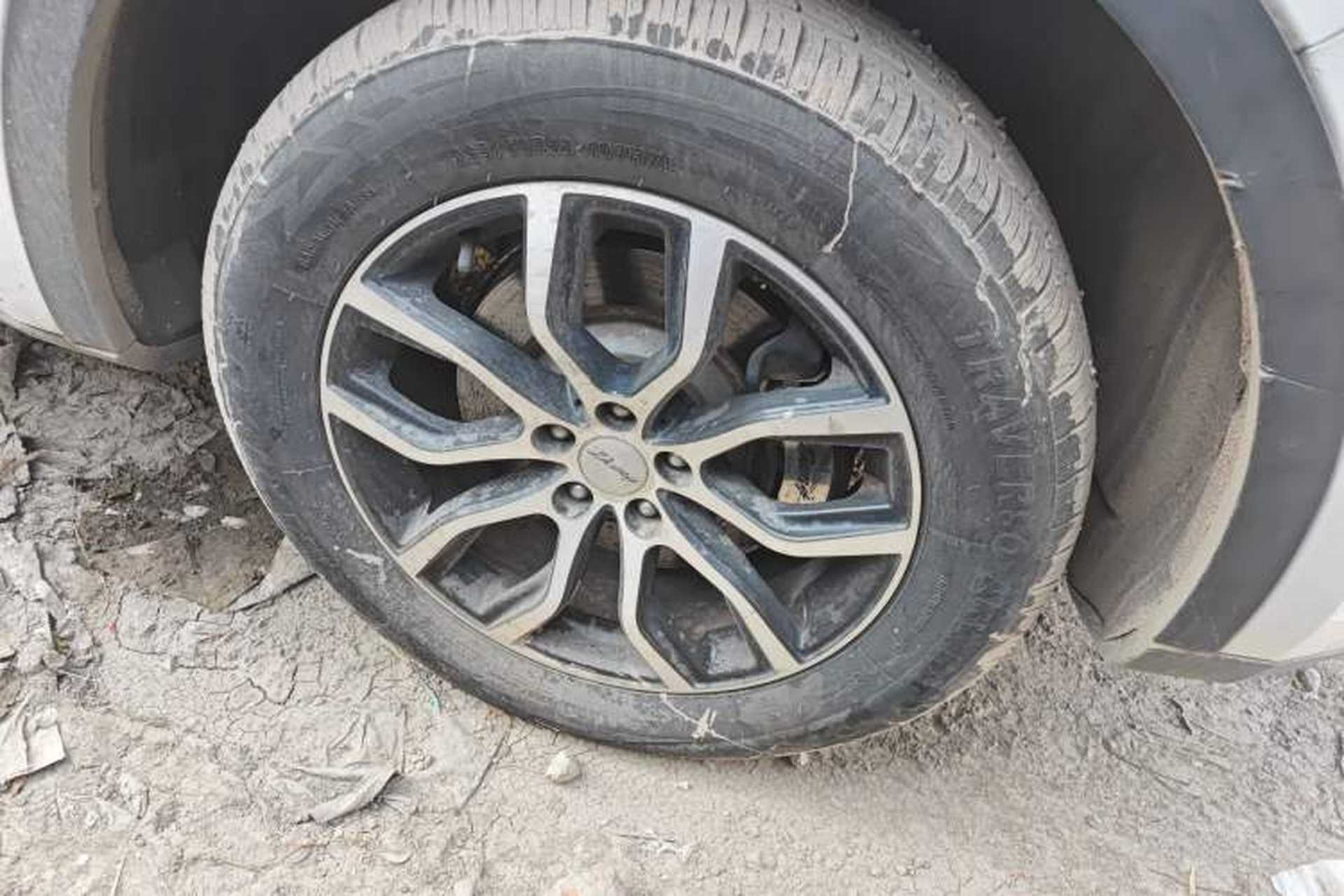 Used Zotye Domy X7 2017 1.5T Manual Elite Version Right Front Wheel Hub