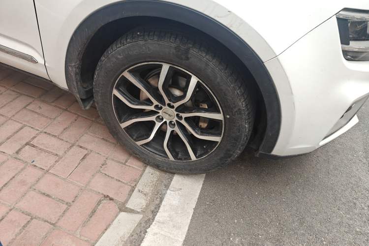 Used Zotye Domy X7 2017 1.8T Manual Luxury Model Right Front Wheel Hub