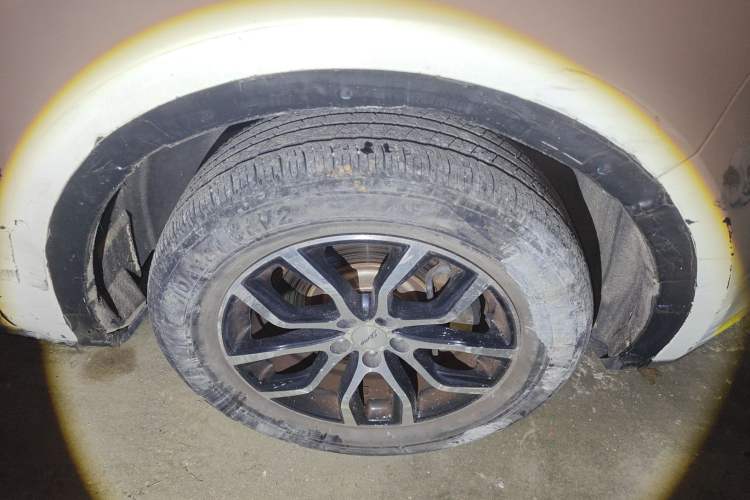 Used Zotye Domy X7 2017 1.5T Manual Elite Version Right Front Wheel Hub