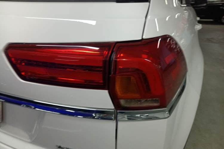 Used Zotye Domy X7 2017 1.5T Manual Elite Version Right Rear Taillight