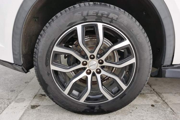 Used Zotye Domy X7 2017 Upgraded Edition 1.8T DCT Huashan Model Right Rear Wheel Hub
