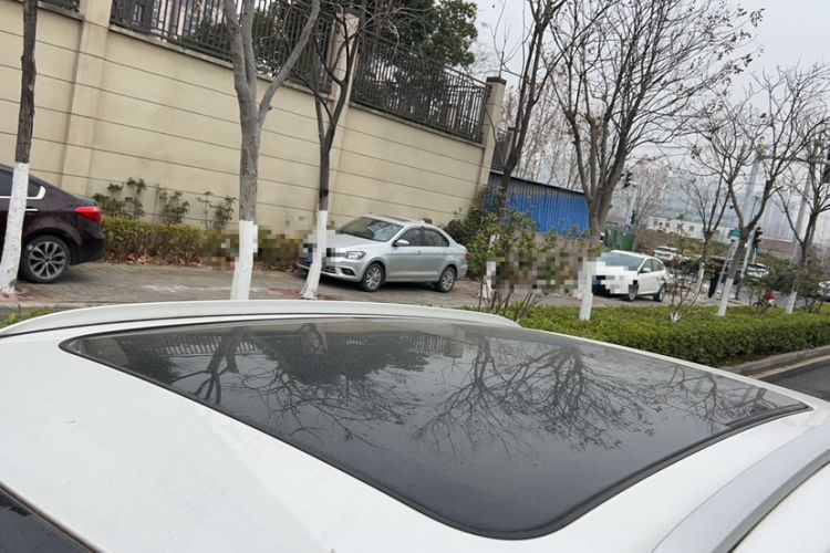 Used Zotye Domy X7 2017 1.8T Manual Luxury Model Roof