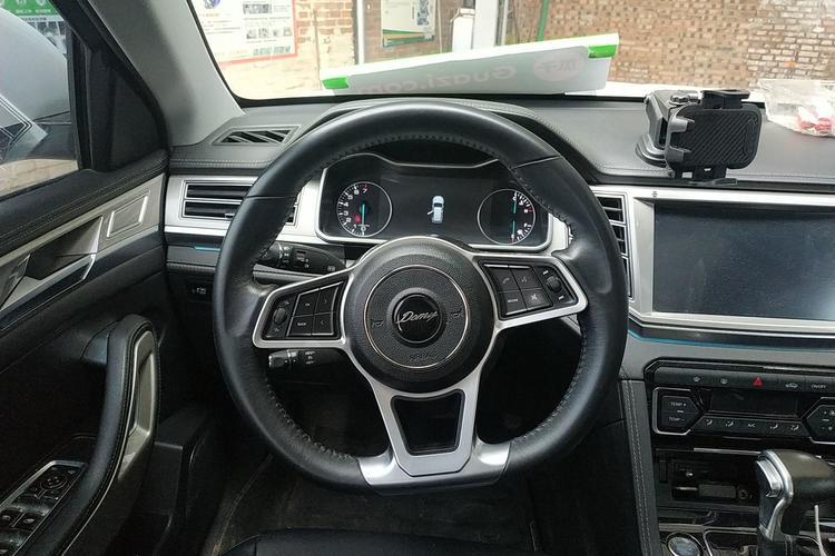 Used Zotye Domy X7 2017 Upgraded Edition 1.8T DCT Huashan Model Steering Wheel