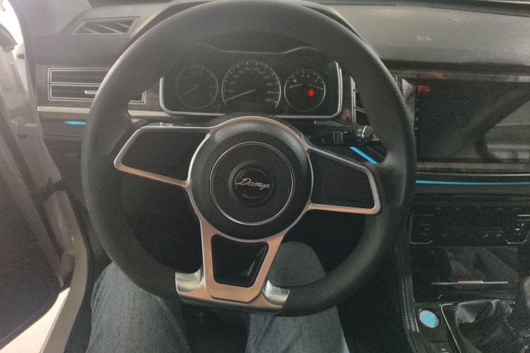 Used Zotye Domy X7 2017 1.8T Manual Luxury Model Steering Wheel
