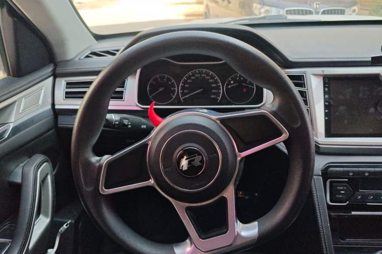 Used Zotye Domy X7 2017 1.8T Manual Elite Model Steering Wheel