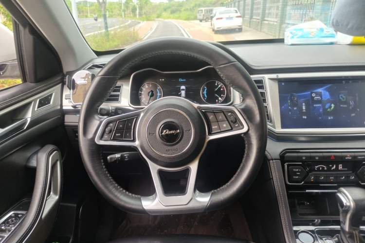 Used Zotye Domy X7 2017 Upgraded Edition 1.8T DCT Huashan Model Steering Wheel