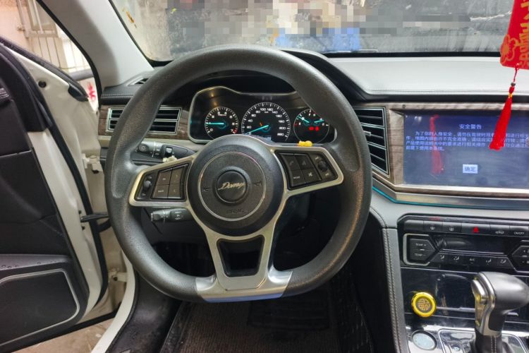 Used Zotye Domy X7 2017 1.8T DCT Prestige Model Steering Wheel