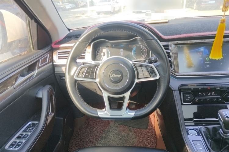 Used Zotye Domy X7 2017 1.8T Manual Luxury Model Steering Wheel