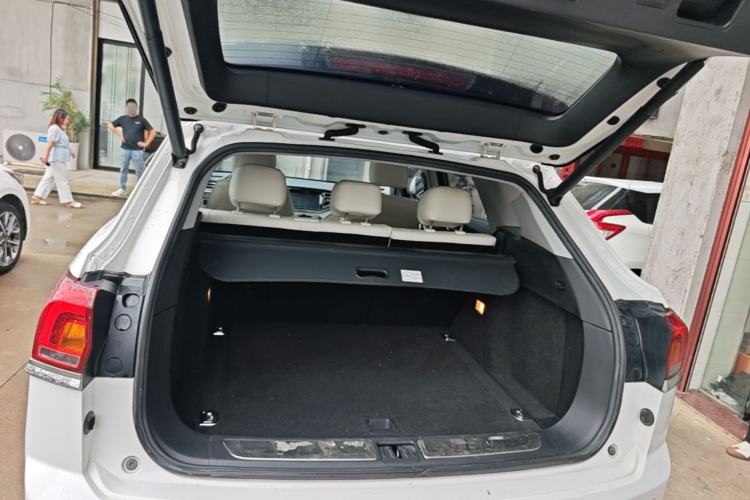 Used Zotye Domy X7 2017 2.0T DCT Ultimate Edition Trunk