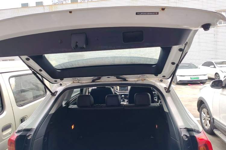 Used Zotye Domy X7 2017 1.8T Manual Luxury Model Trunk