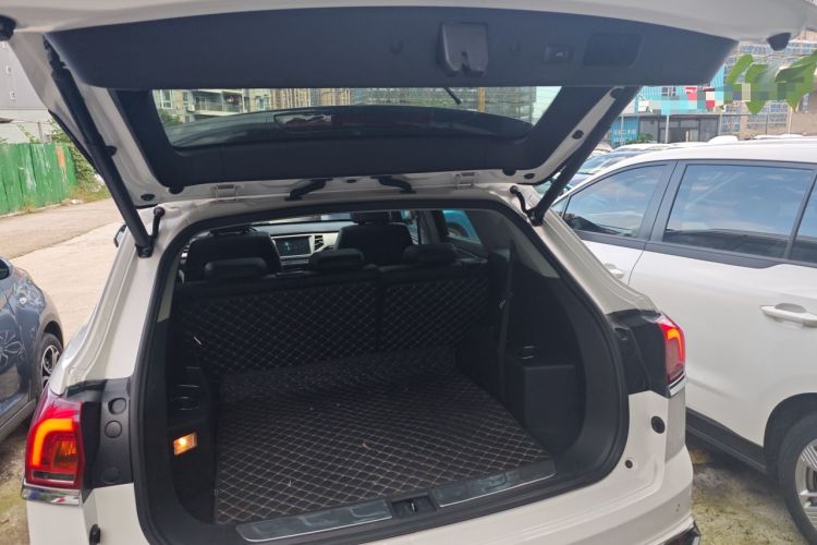 Used Zotye Domy X7 2017 Upgraded Edition 2.0T DCT Huangshan Model 7 Seats Trunk