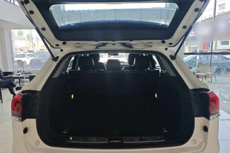 Used Zotye Domy X7 2017 1.8T Manual Luxury Model Trunk