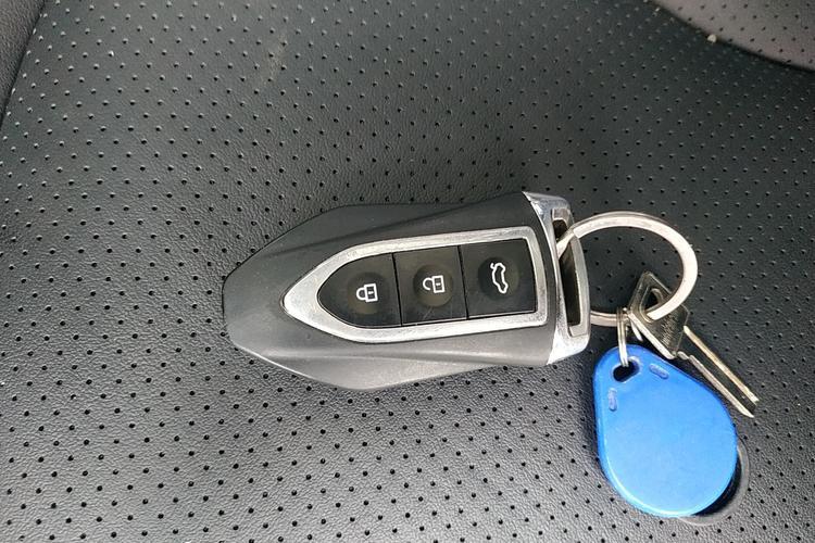 Used Zotye Domy X7 2017 Upgraded Edition 1.8T DCT Huashan Model Vehicle Key