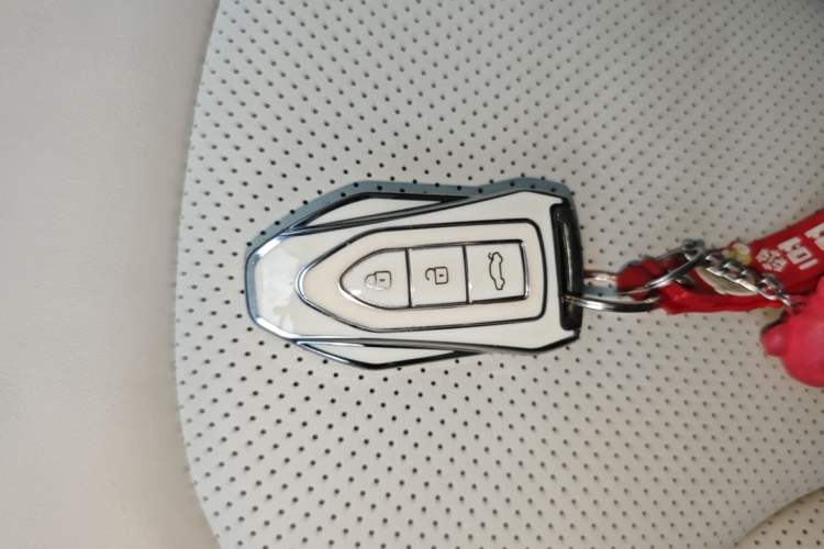 Used Zotye Domy X7 2017 2.0T DCT Ultimate Edition Vehicle Key
