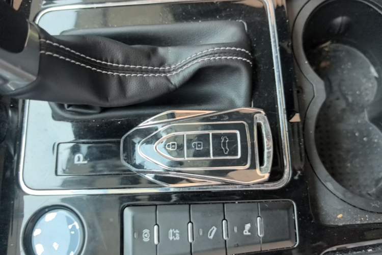 Used Zotye Domy X7 2017 Upgraded Edition 1.8T DCT Huashan Model Vehicle Key