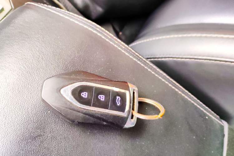 Used Zotye Domy X7 2017 1.5T Manual Elite Version Vehicle Key