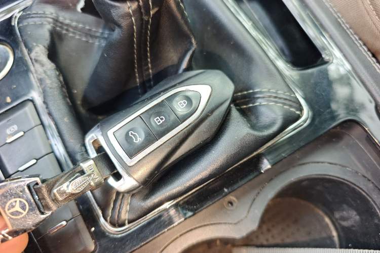 Used Zotye Domy X7 2017 1.5T Manual Elite Version Vehicle Key
