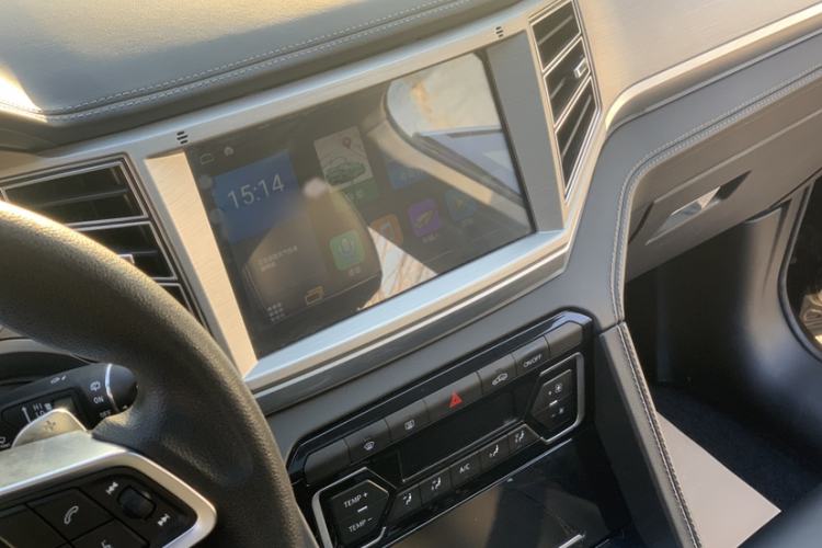 Used Zotye Domy X7 2018 2.0T Automatic Luxury Version Audio And AC Panel