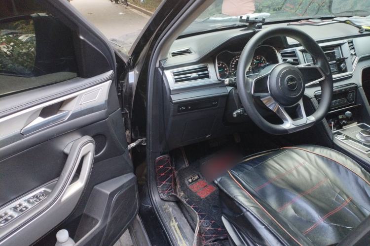 Used Zotye Domy X7 2018 2.0T Automatic Luxury Version Driver Seat