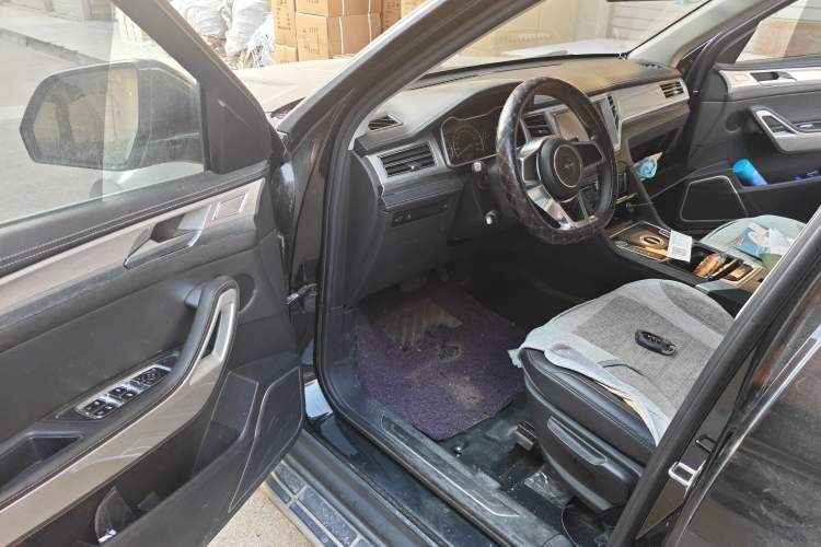 Used Zotye Domy X7 2018 2.0T Automatic Luxury Version Driver Seat