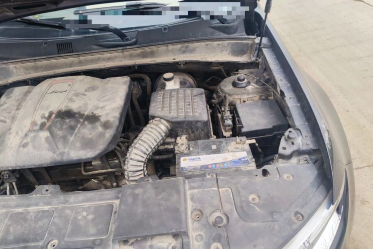 Used Zotye Domy X7 2018 2.0T Automatic Supreme Edition Engine Bay Left