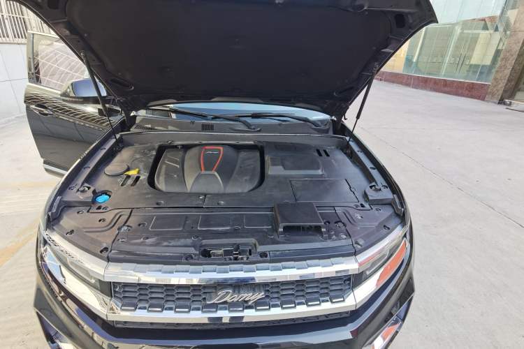 Used Zotye Domy X7 2018 2.0T Automatic Prestige Edition Engine Bay