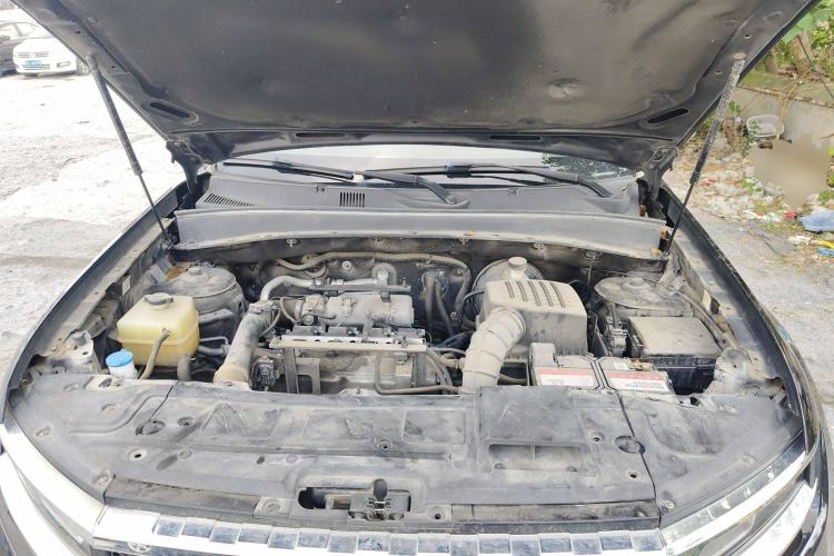 Used Zotye Domy X7 2018 2.0T Automatic Luxury Version Engine Bay