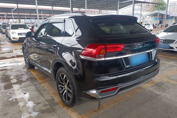 Used Zotye Domy X7 2018 2.0T Automatic Prestige Edition Exterior 2