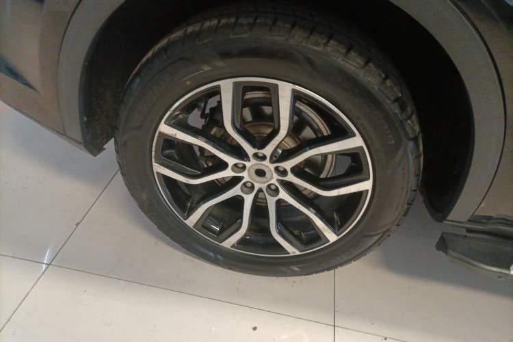 Used Zotye Domy X7 2018 2.0T Automatic Luxury Version Exterior 2