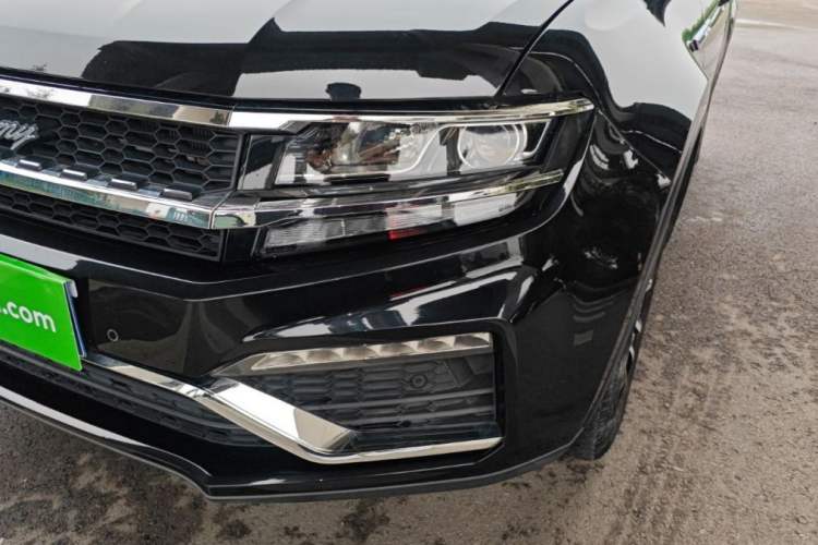 Used Zotye Domy X7 2018 2.0T Automatic Luxury Version Exterior 6