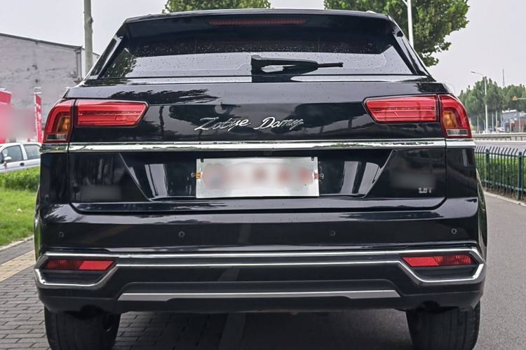 Used Zotye Domy X7 2018 2.0T Automatic Luxury Version Exterior 6