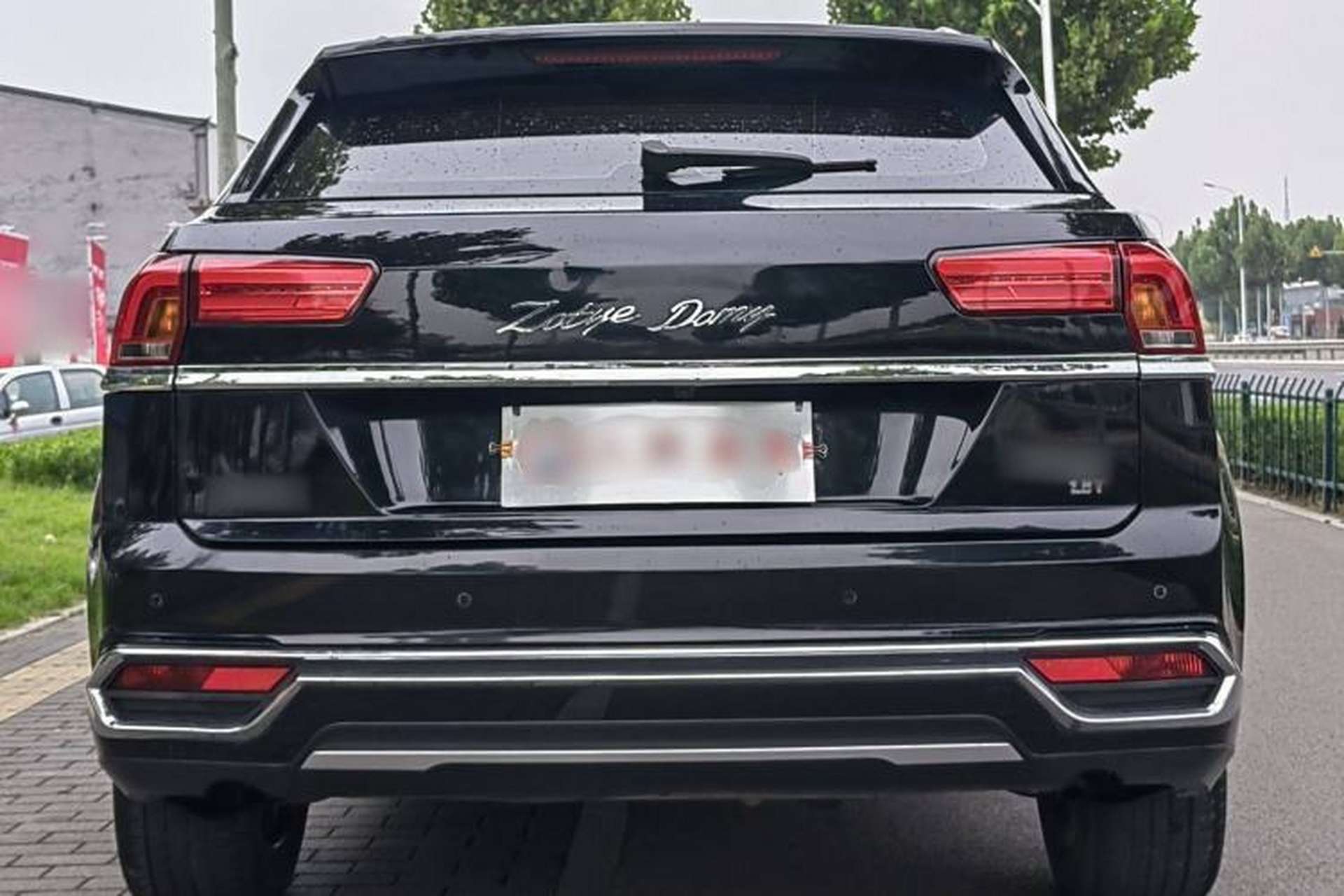 Used Zotye Domy X7 2018 2.0T Automatic Luxury Version Exterior 6