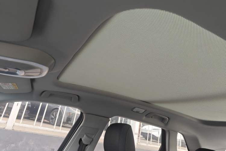 Used Zotye Domy X7 2018 2.0T Automatic Prestige Edition Headliner